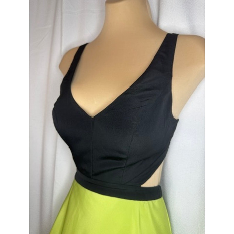 397. Guess by Marciano Black & Neon Green Cutout Fit & Flare Dress Size 2