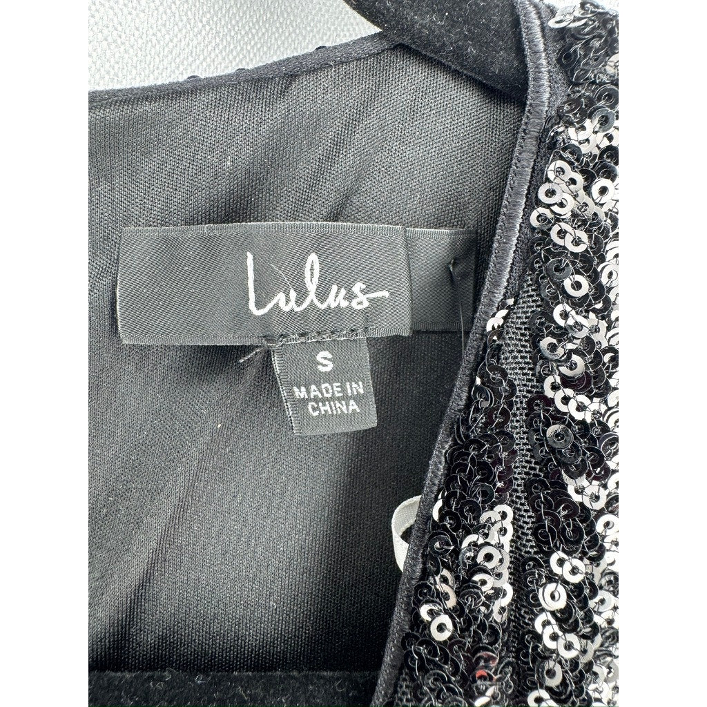 395. Lulu's Black Sequin Plunge V-Neck Long Sleeve Maxi Gown Size M NWT