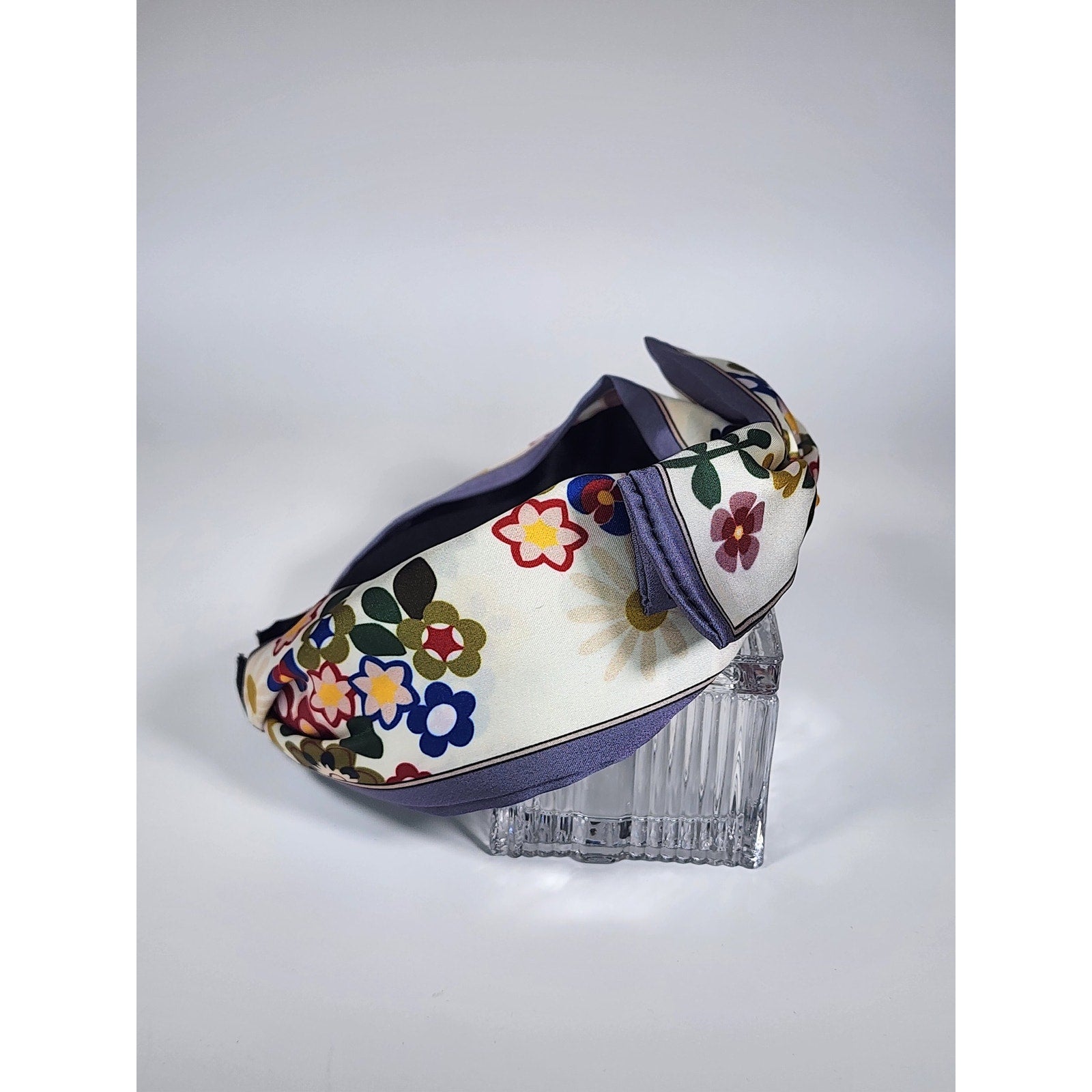 521. Handmade Floral Headband Bow Knot Fabric Hair Accessory