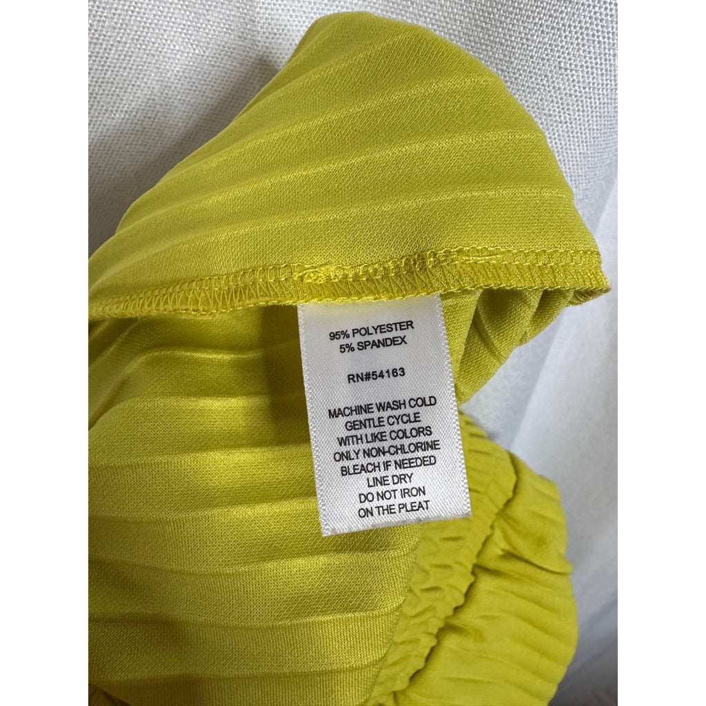 349. Lime Green Ribbed 3 Piece Set Top XL Vest L Pants L