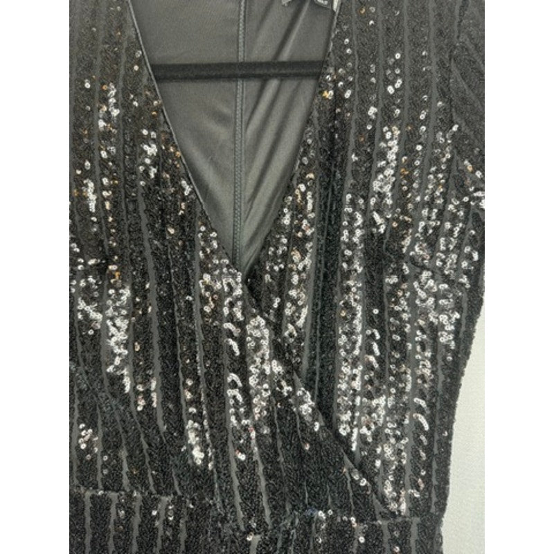 395. Lulu's Black Sequin Plunge V-Neck Long Sleeve Maxi Gown Size M NWT