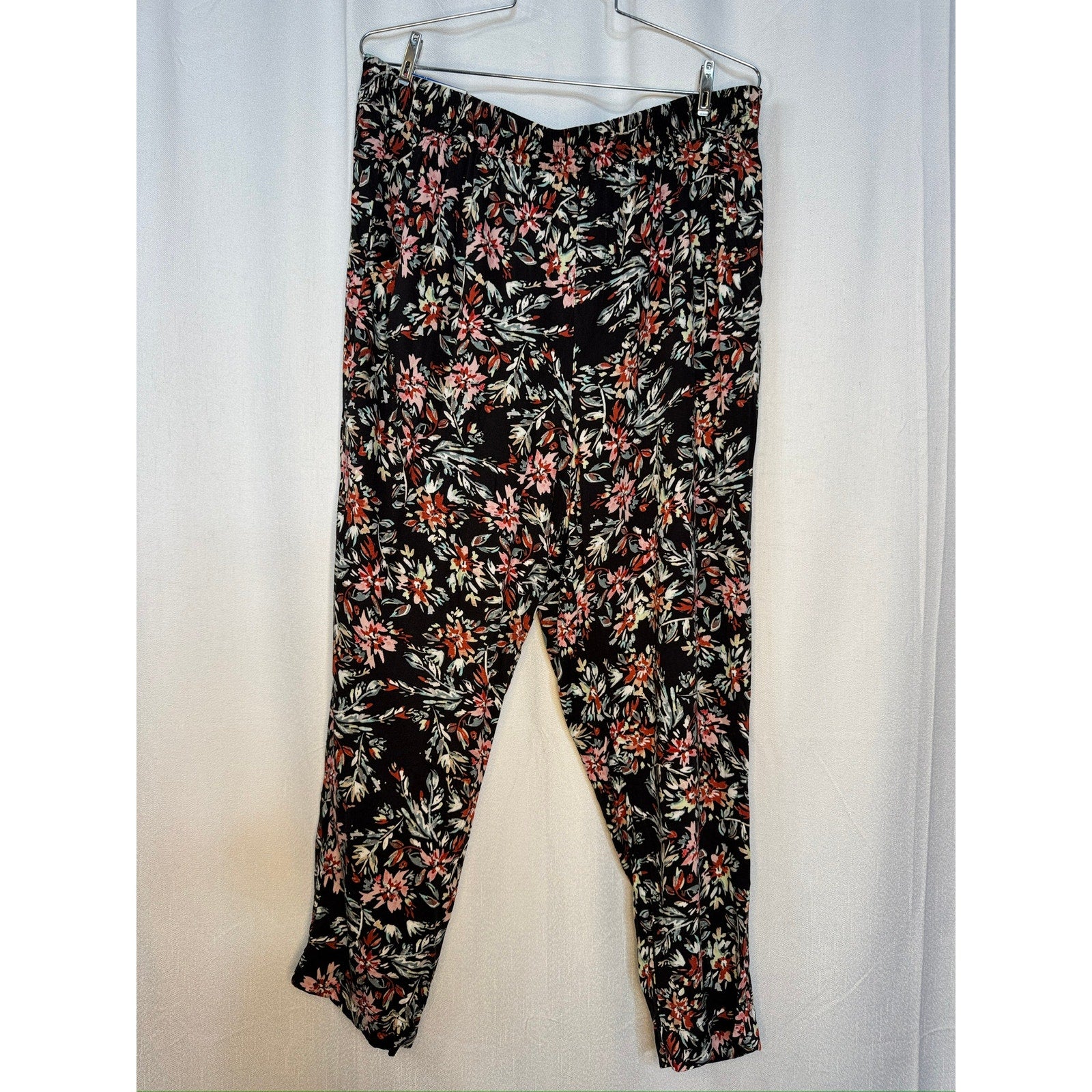 428. Jessica Simpson Floral Pull-On Pants Size L NWT