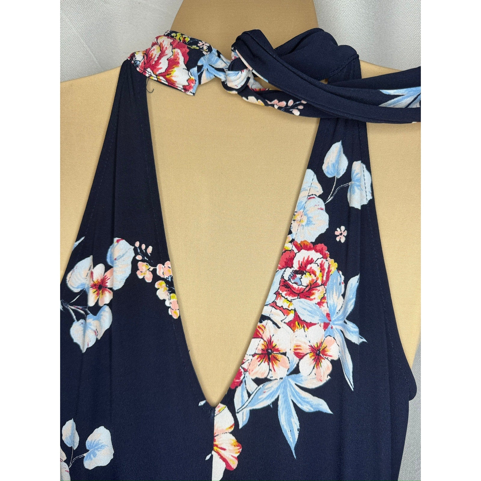 394. New York & Company Floral Halter Maxi Dress Size XS