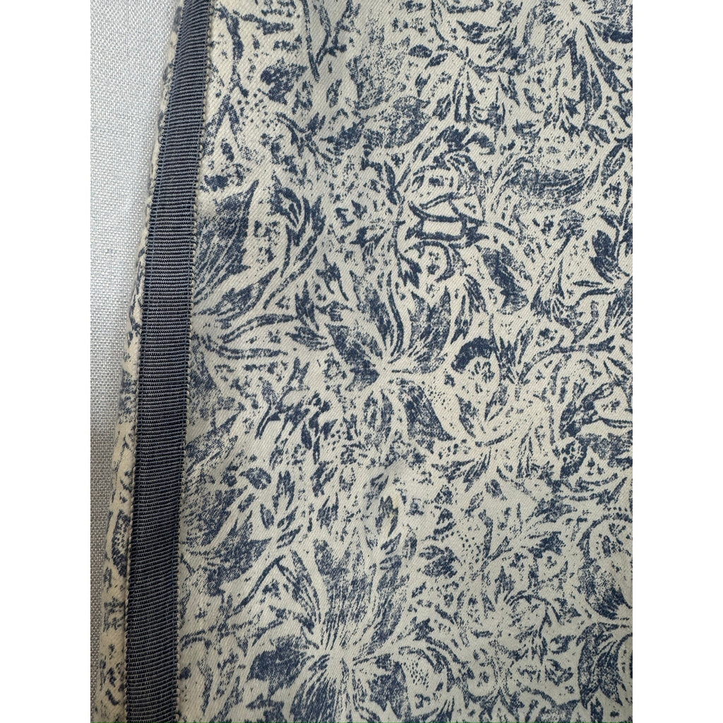 384. Elliott Lauren Blue White Floral Print Pencil Skirt Size 8