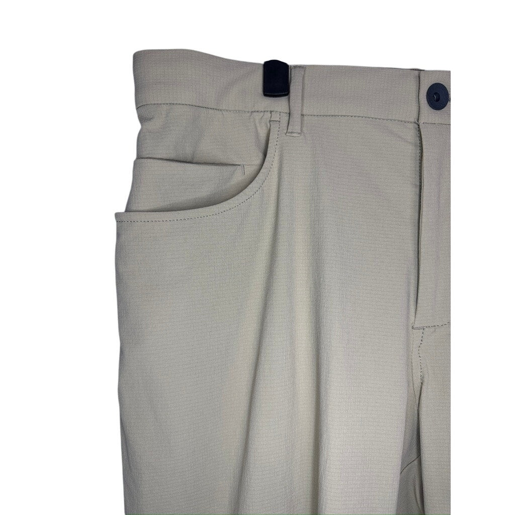 485. Tommy Bahama Khaki Performance Pants Men's 36x30 Beige