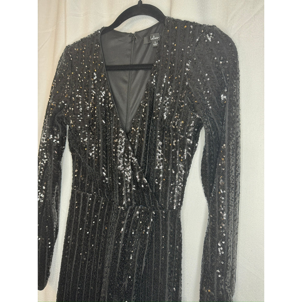395. Lulu's Black Sequin Plunge V-Neck Long Sleeve Maxi Gown Size M NWT