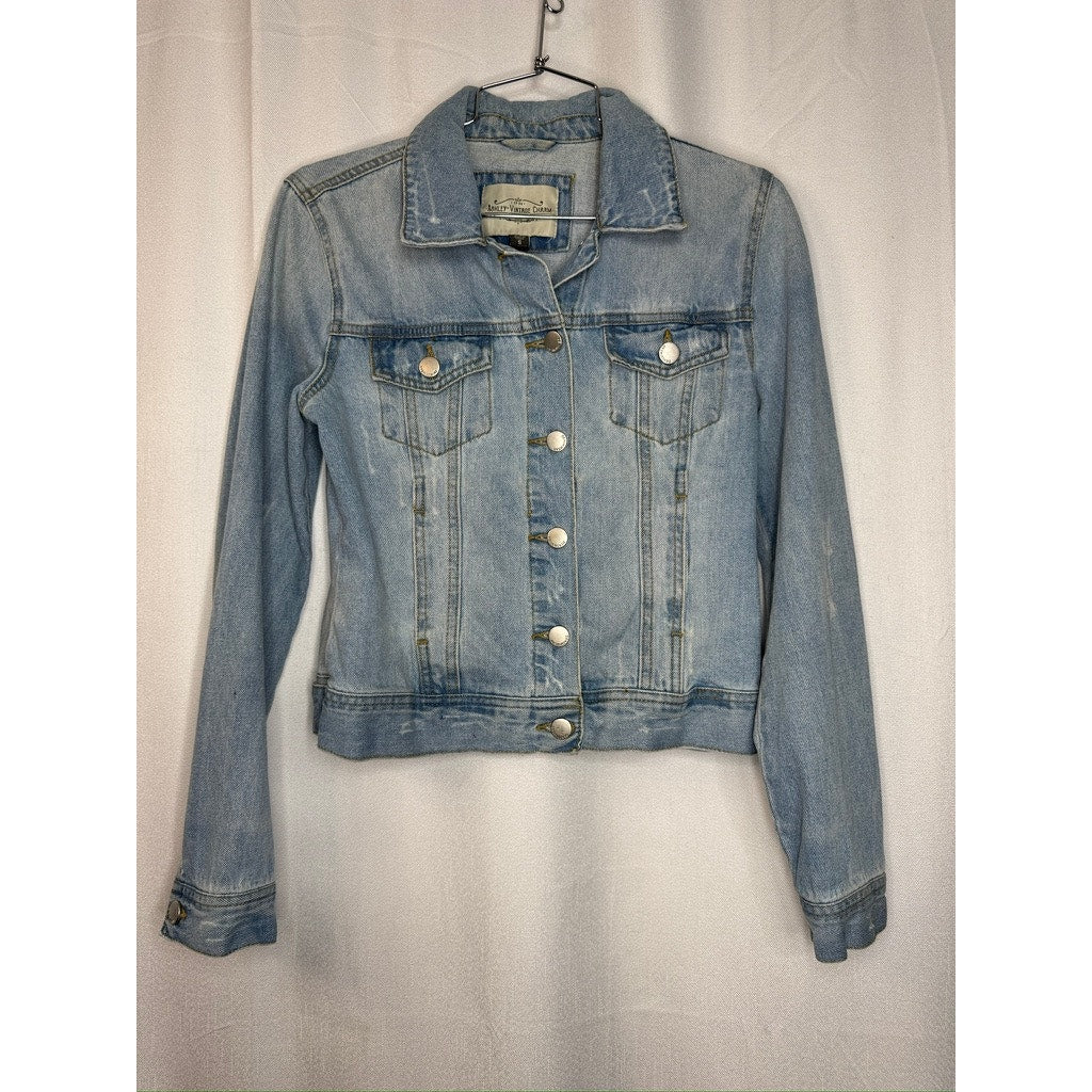 436. Ashley Vintage Charm Light Wash Denim Jacket Size S