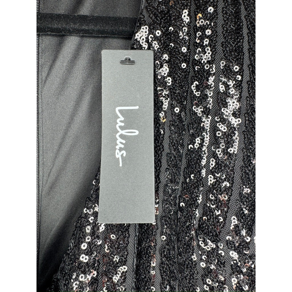 395. Lulu's Black Sequin Plunge V-Neck Long Sleeve Maxi Gown Size M NWT