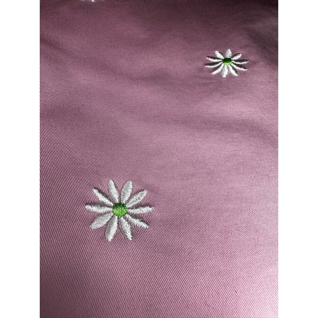 454. Lilly Pulitzer Pink Daisy Embroidered Capri Pants Size 8