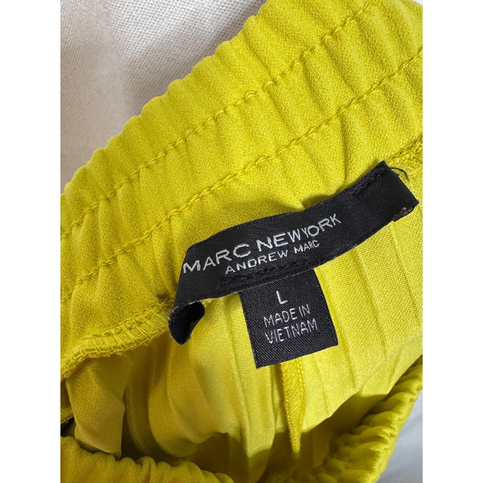 349. Lime Green Ribbed 3 Piece Set Top XL Vest L Pants L